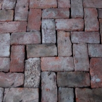GẠCH CỔ LỚN LÁT SÂN VƯỜN